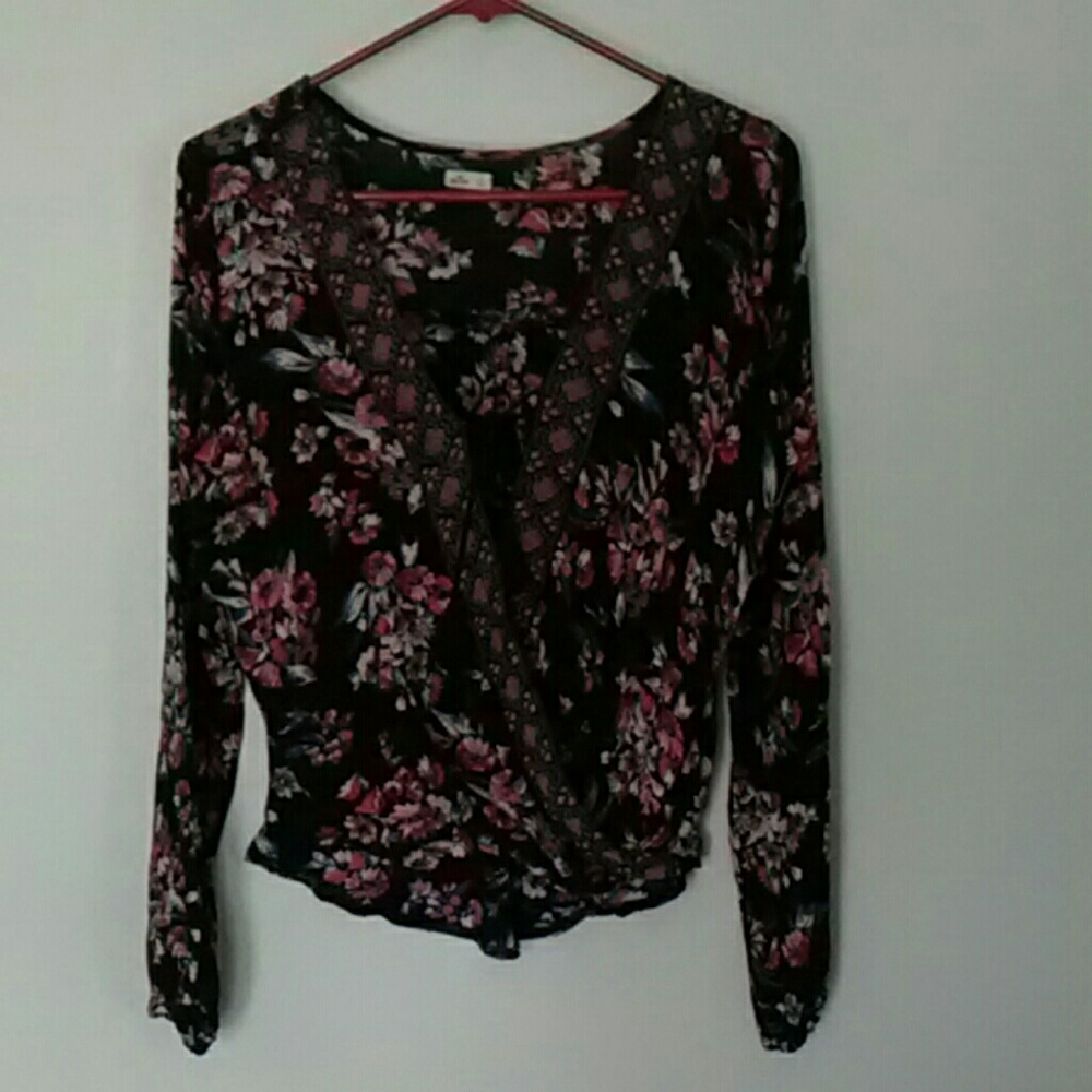 Boho cropped floral top with tassels